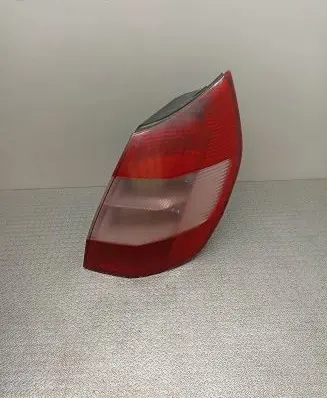 Renault Scenic II - Grand scenic II Rear/tail lights 15911600
