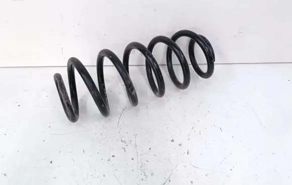 Toyota Prius+ (ZVW40) Rear coil spring