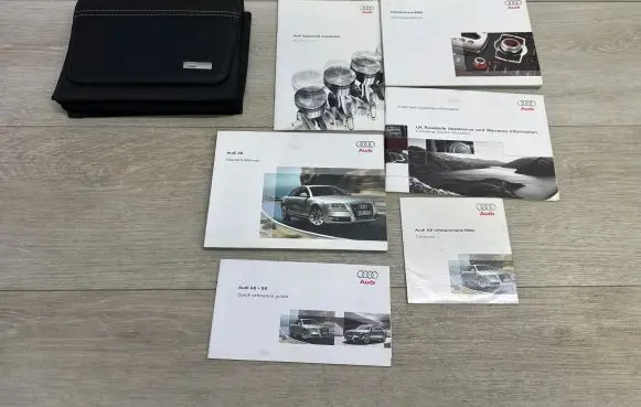 Audi A8 S8 D4 4H Owners service history hand book 