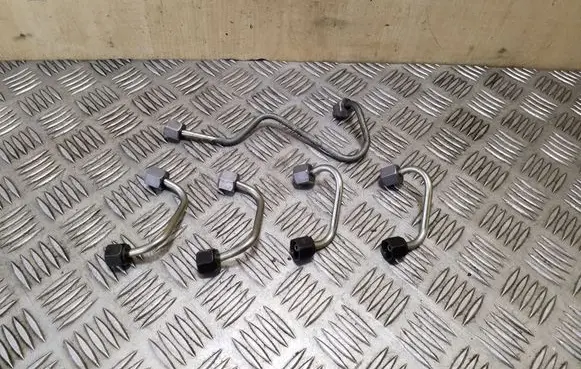 Citroen C4 I Picasso Fuel injector supply line/pipe 