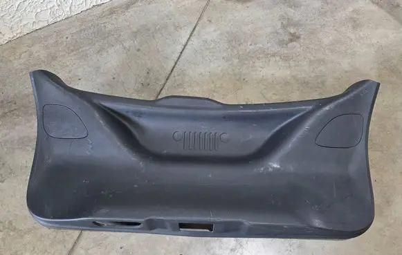 Jeep Compass Tailgate/boot lid cover trim 53233688 501681