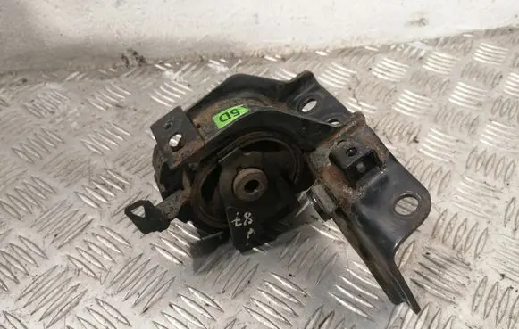 Toyota Corolla Verso AR10 Engine mount bracket 123720R010