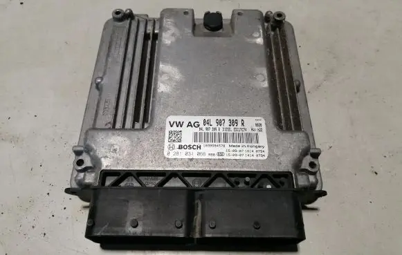 Volkswagen PASSAT B8 Engine control unit/module 04L907309R 0281031066