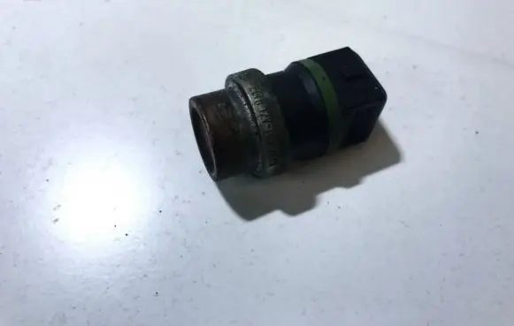 Volkswagen PASSAT B4 Coolant temperature sensor 357919501