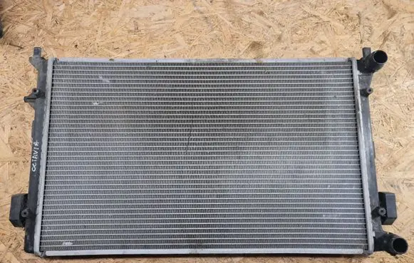 Skoda Octavia Mk2 (1Z) Coolant radiator 65277A 124068 2017W30