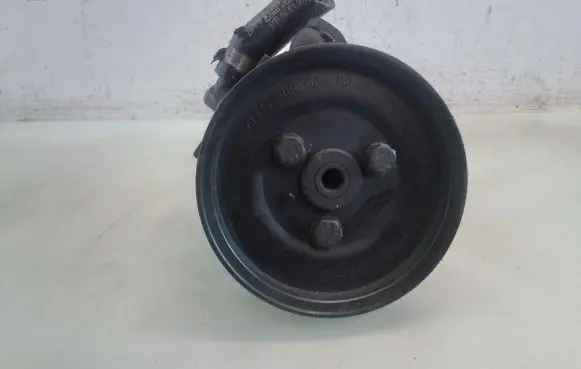 BMW 3 E46 Power steering pump 91208
