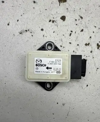 Mazda CX-7 ESP acceleration yaw rate sensor F189437Y1 0265005744
