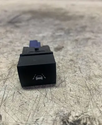 Nissan Qashqai J12 Other switches/knobs/shifts E599593
