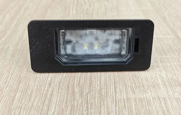 BMW 4 G22 G23 G24 G26 Number plate light 9481841