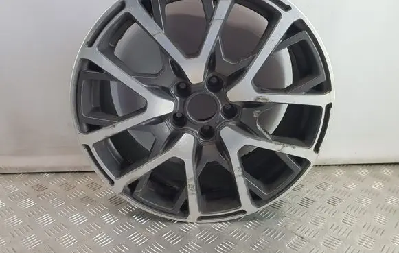 R18 alloy rim