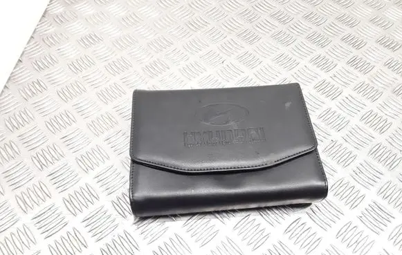 Hyundai i30 Owners service history hand book 