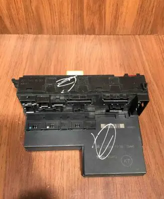 Mercedes-Benz C W202 Fuse module 0225455332 309872