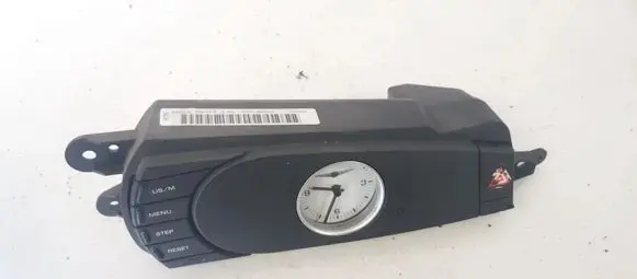 Chrysler Pacifica Hazard light switch 10495101 p05082043ab