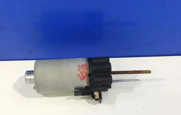 Volvo S60 Seat adjustment motor 966069103