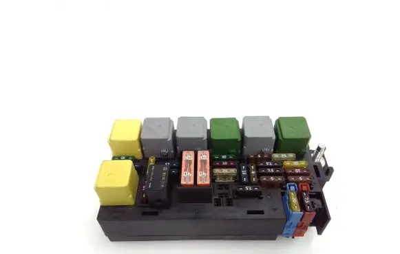Mercedes-Benz ML W164 Fuse module A1645403472