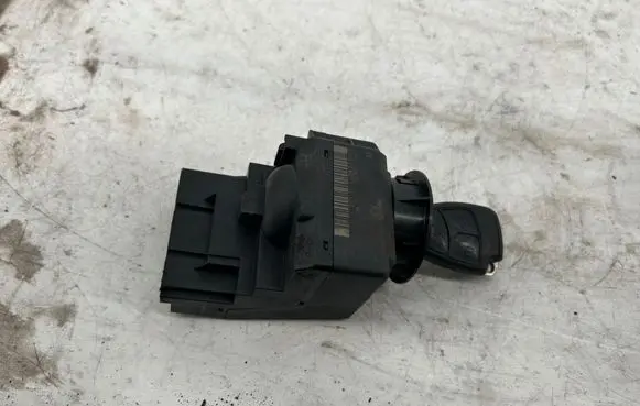 Volkswagen Crafter Ignition lock A9065454008 33003009 8006624271706132
