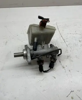 Volvo S60 Master brake cylinder 8646006 8646009