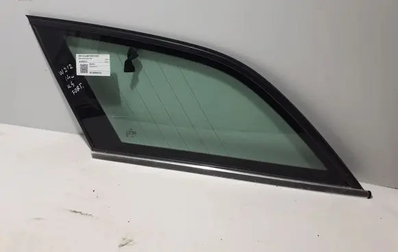 Mercedes-Benz E W212 Rear side window A2126701312