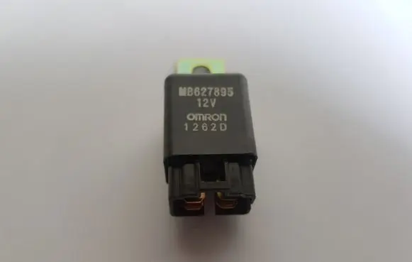 Mitsubishi Pajero Sport I Other relay MB627895 1262D