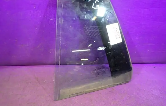 Fiat Bravo Front door window glass four-door
