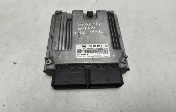 Volkswagen Touareg II Engine control unit/module 7P0907401F