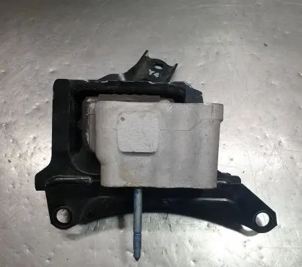 Toyota Prius Prime Engine mount bracket 12372-37313