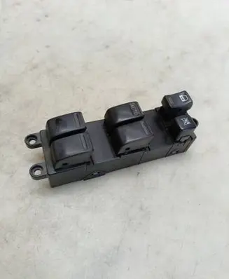 Nissan Almera Tino Electric window control switch