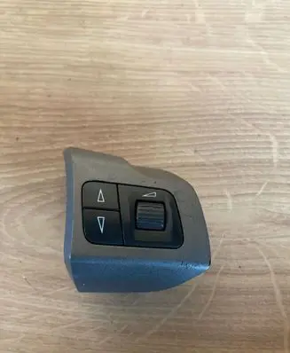Opel Vectra C Steering wheel buttons/switches 88139804 13208858