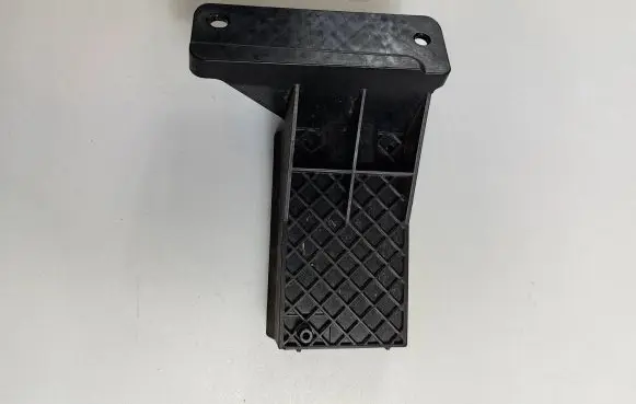 Volkswagen Jetta VI Bumper support mounting bracket corner 5C6971301