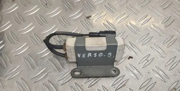 Toyota Verso-S Coolant fan relay 2468105731