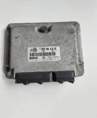 Volkswagen Golf IV Engine control unit/module 038906018AE 0281001851