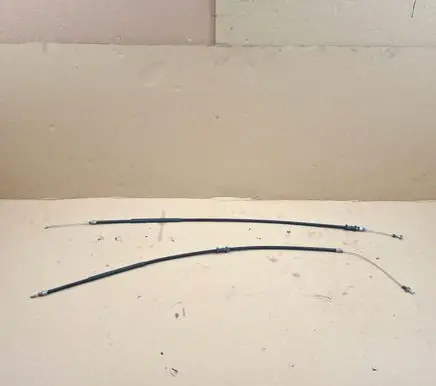 Handbrake/parking brake wiring cable