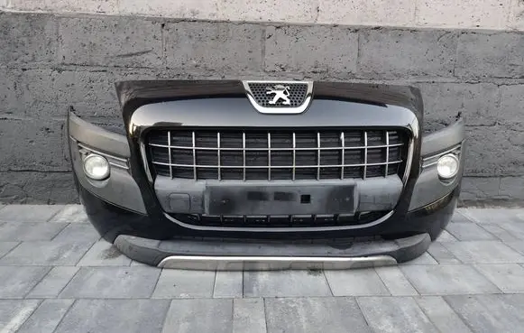 Peugeot 3008 I Front bumper RGC9388