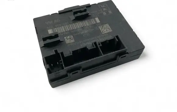 Volkswagen Tiguan Door control unit/module 5Q0959595E