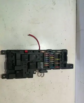 Volvo V70 Fuse module 8678449 518787205