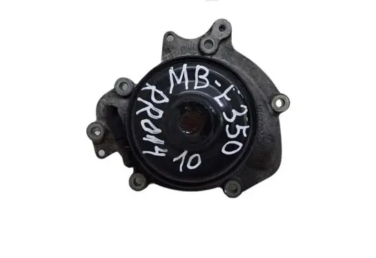 Mercedes-Benz E W212 Water pump A6422002001