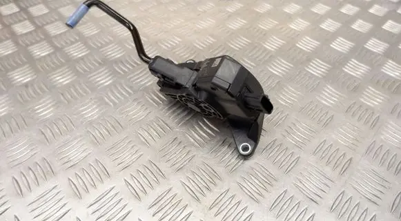 Toyota Highlander XU70 Accelerator throttle pedal 781100E040