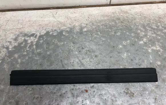 Mercedes-Benz E W212 Front sill trim cover 2126860236BILI 2126860236