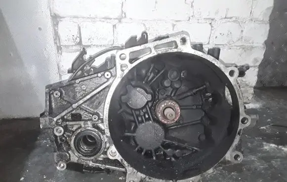 Mitsubishi Grandis Manual 6 speed gearbox