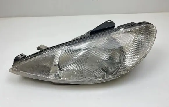 Peugeot 206 Headlight/headlamp 10251110