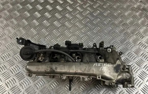 Opel Astra J Intake manifold 8973858233 0819220534 700997110