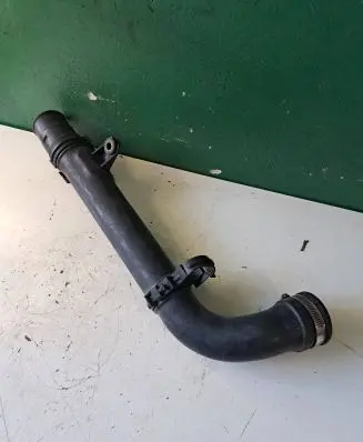 Suzuki Grand Vitara II Turbo air intake inlet pipe/hose PA6GF20