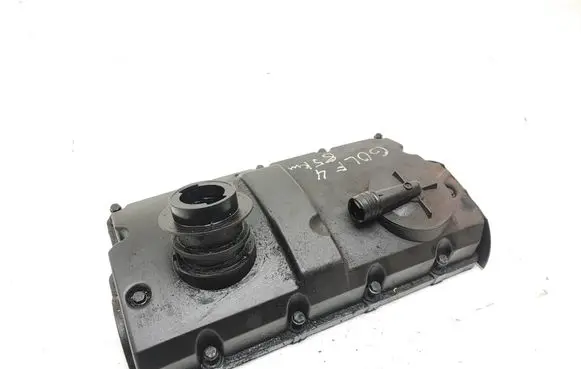 Volkswagen Golf IV Rocker cam cover 038103475k