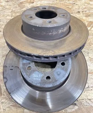 BMW 5 E60 E61 Front brake disc