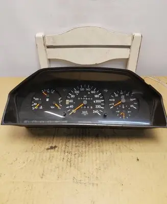 Mercedes-Benz E W124 Speedometer (instrument cluster) 1245438121