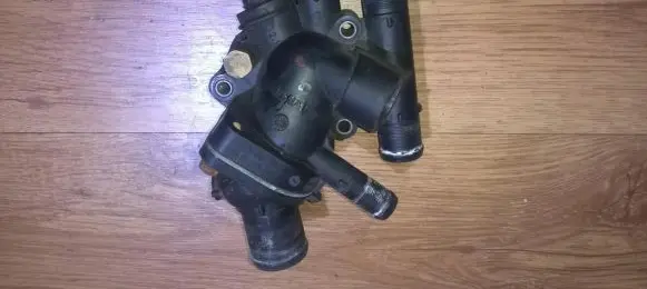 Volvo S40, V40 Engine coolant pipe/hose 8200065390 8200065392