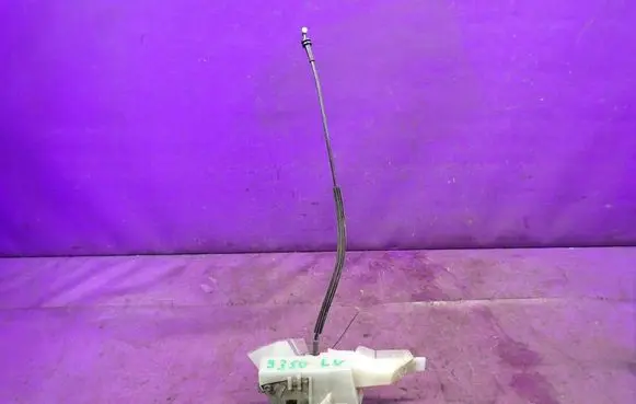 Renault Thalia I Front door lock
