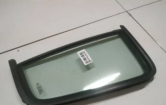 Suzuki Swift I Rear vent window glass as2