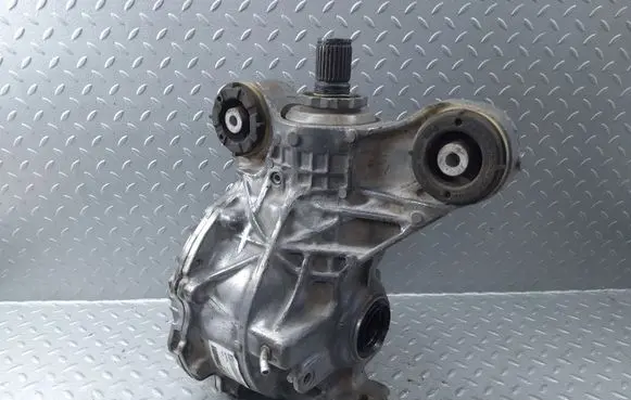 Land Rover Defender Rear differential MPLA4A213BA 49020904210046 LR143206