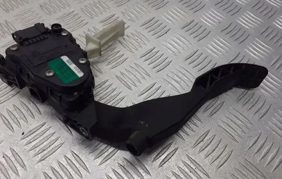 Volkswagen Golf IV Accelerator pedal position sensor 1J1721503J